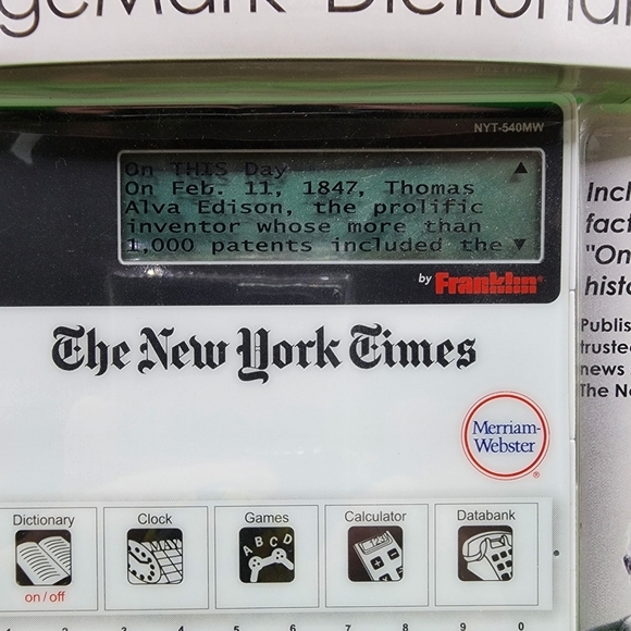 New- Franklin New York Times PageMark Dictionary Merriam-Webster NYT-540MW - Picture 2 of 6